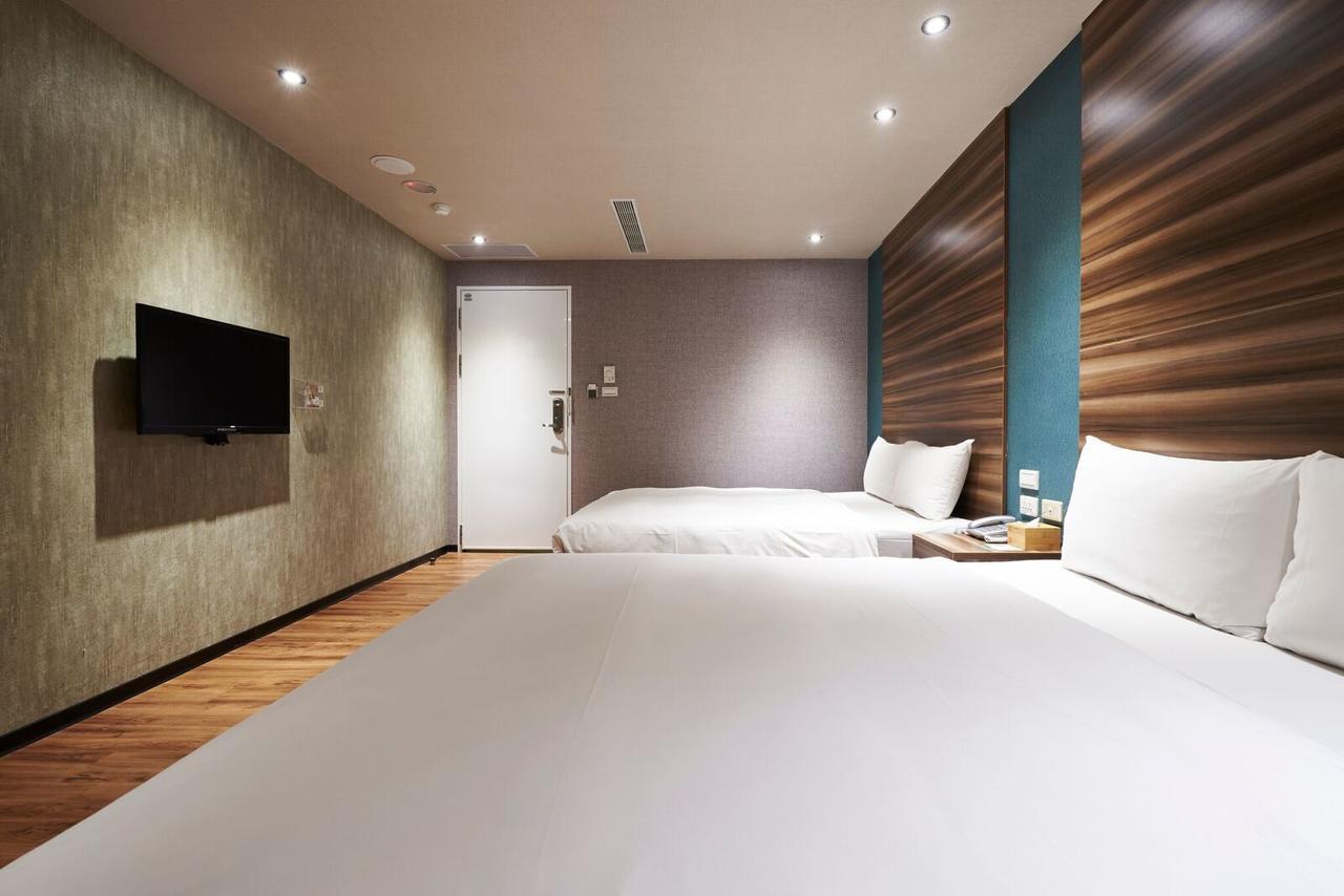 Tomorrow Hotel Тайпей Екстериор снимка