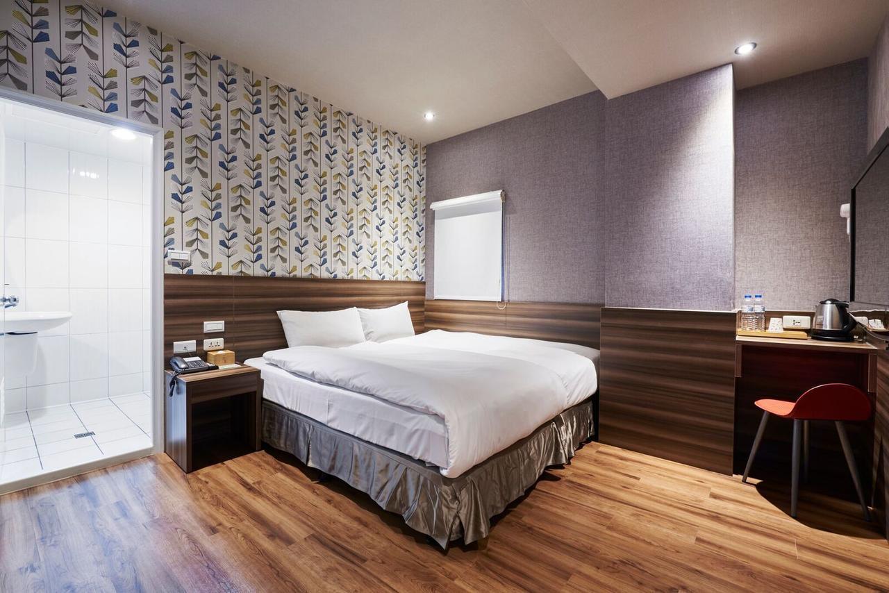 Tomorrow Hotel Тайпей Екстериор снимка