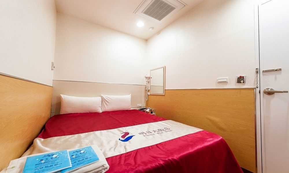 Tomorrow Hotel Тайпей Екстериор снимка