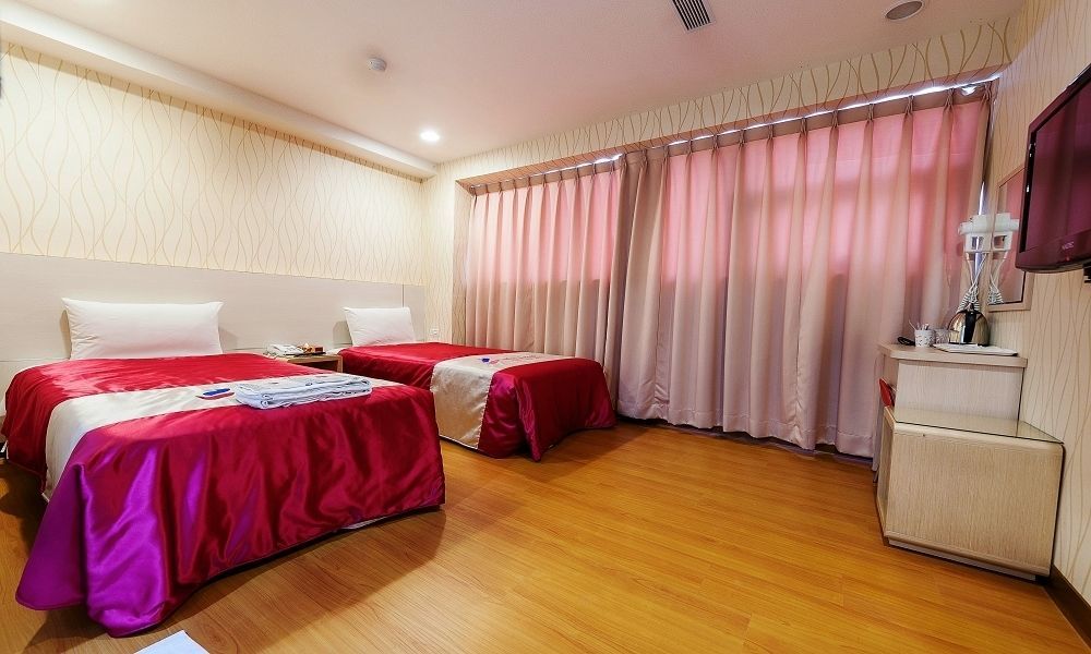 Tomorrow Hotel Тайпей Екстериор снимка