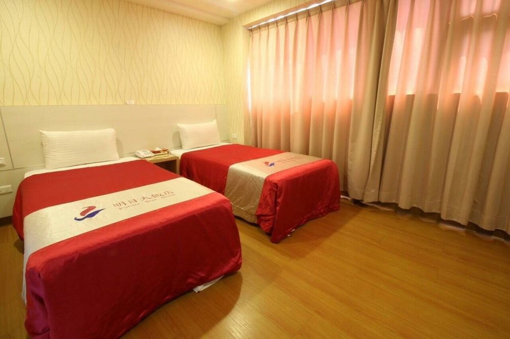 Tomorrow Hotel Тайпей Екстериор снимка