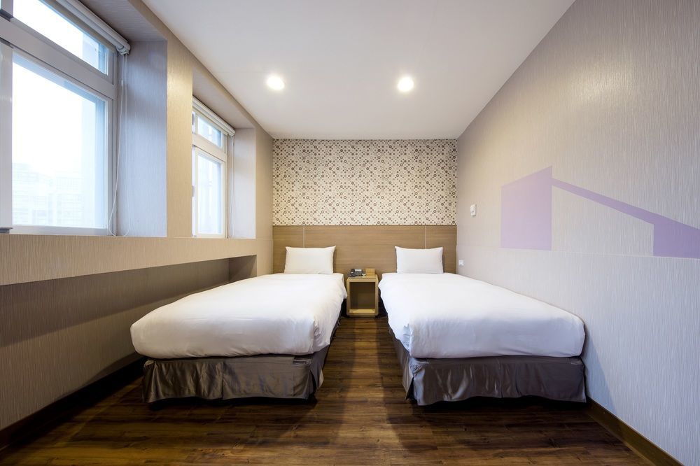 Tomorrow Hotel Тайпей Екстериор снимка