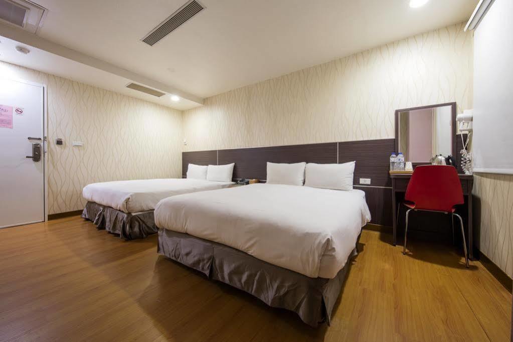 Tomorrow Hotel Тайпей Екстериор снимка